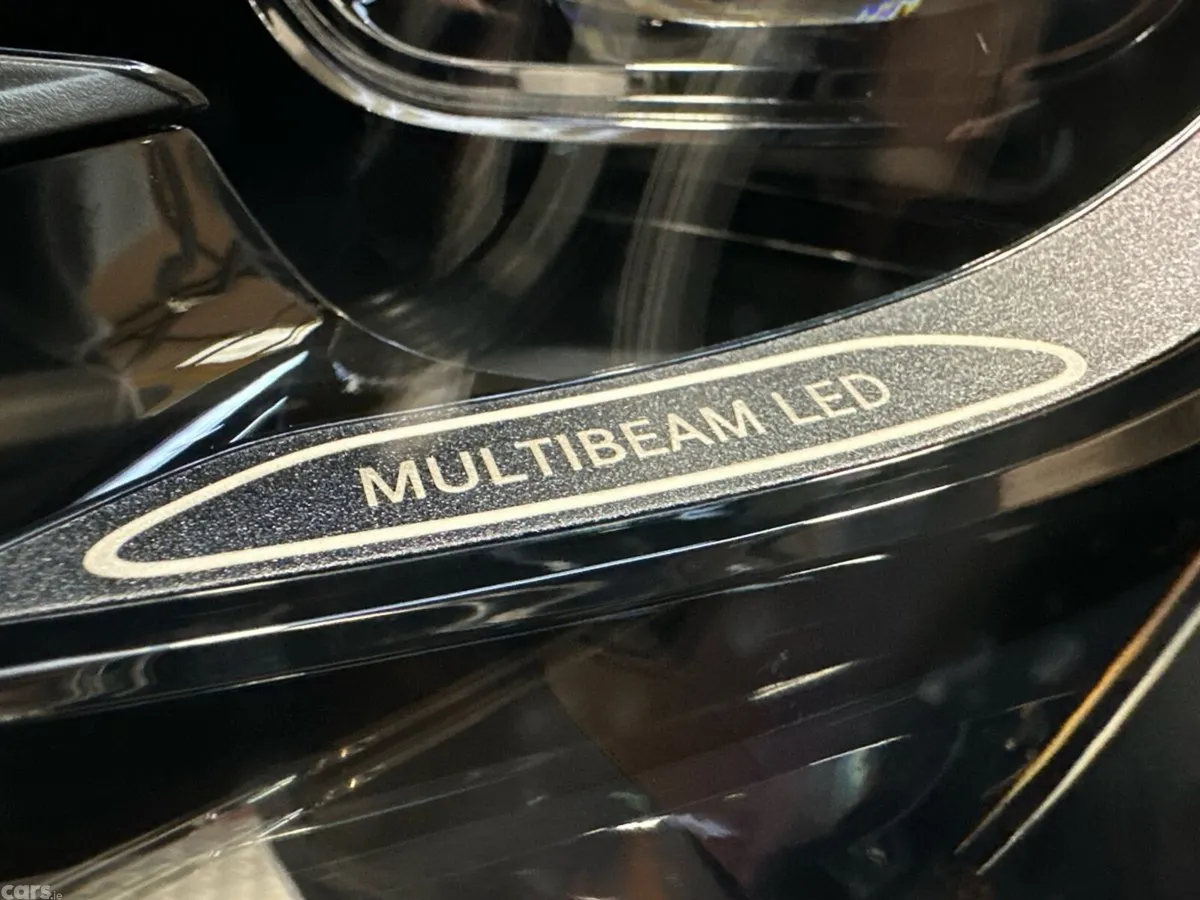 Mercedes-Benz GLE SUV, Diesel Plug-in Hybrid, 2026, Blue