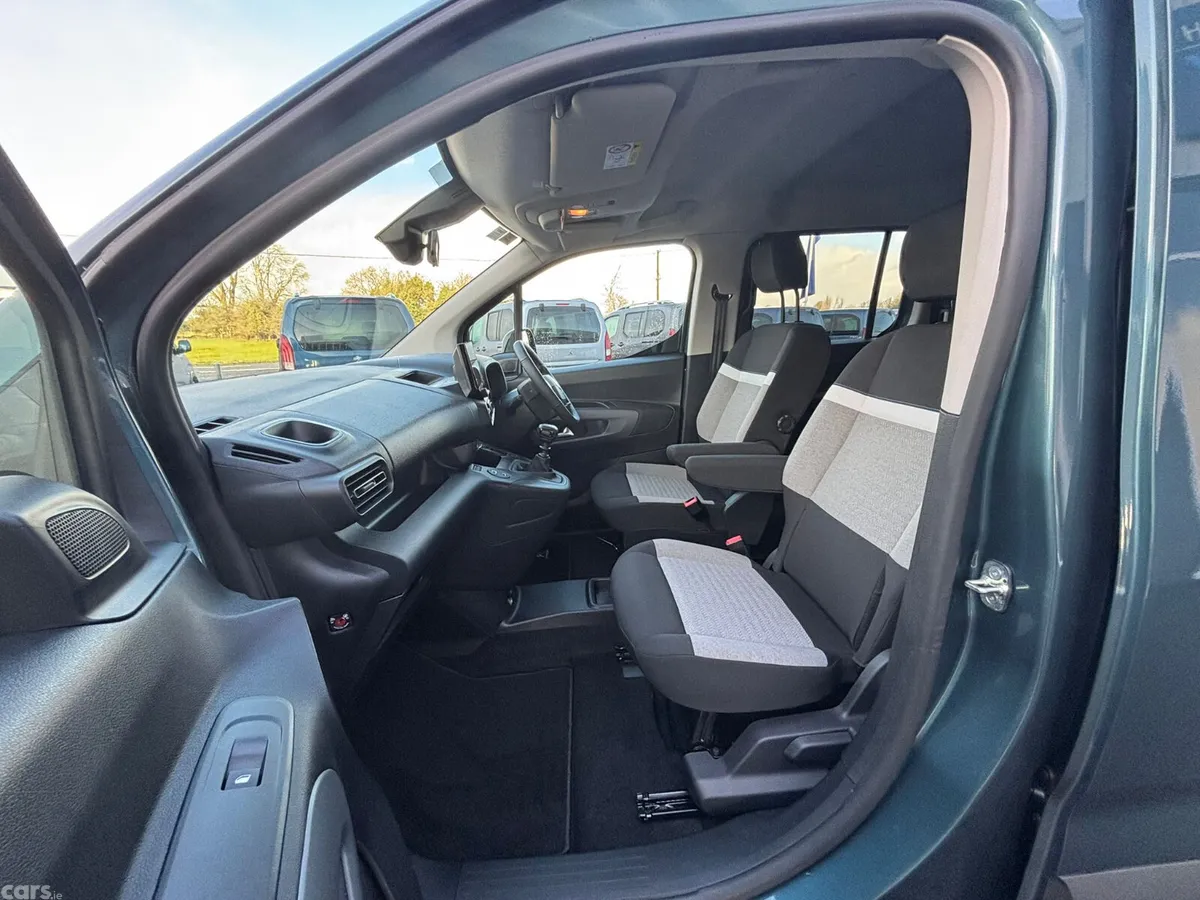 Citroen Berlingo MPV, Diesel, 2027, Blue