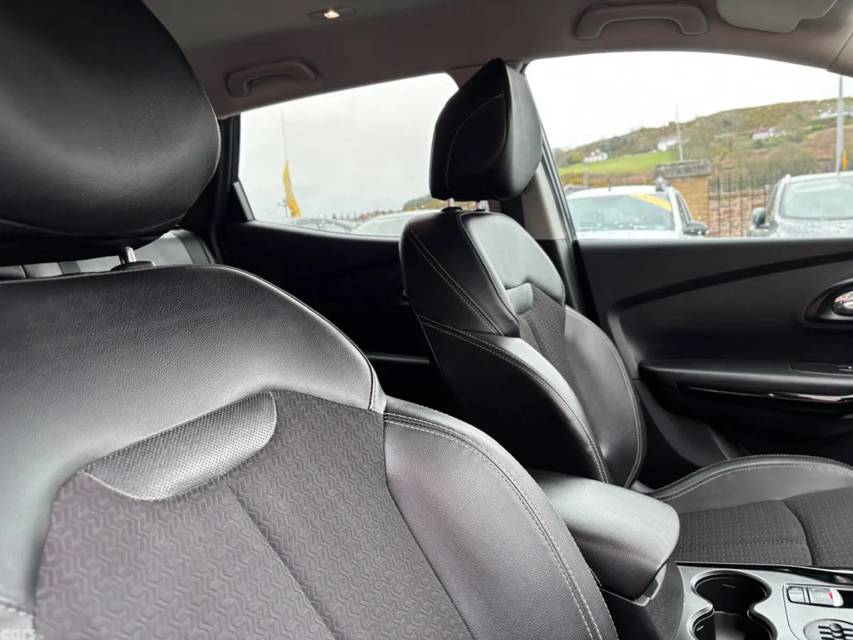 Renault Kadjar SUV, Diesel, 2017, Blue