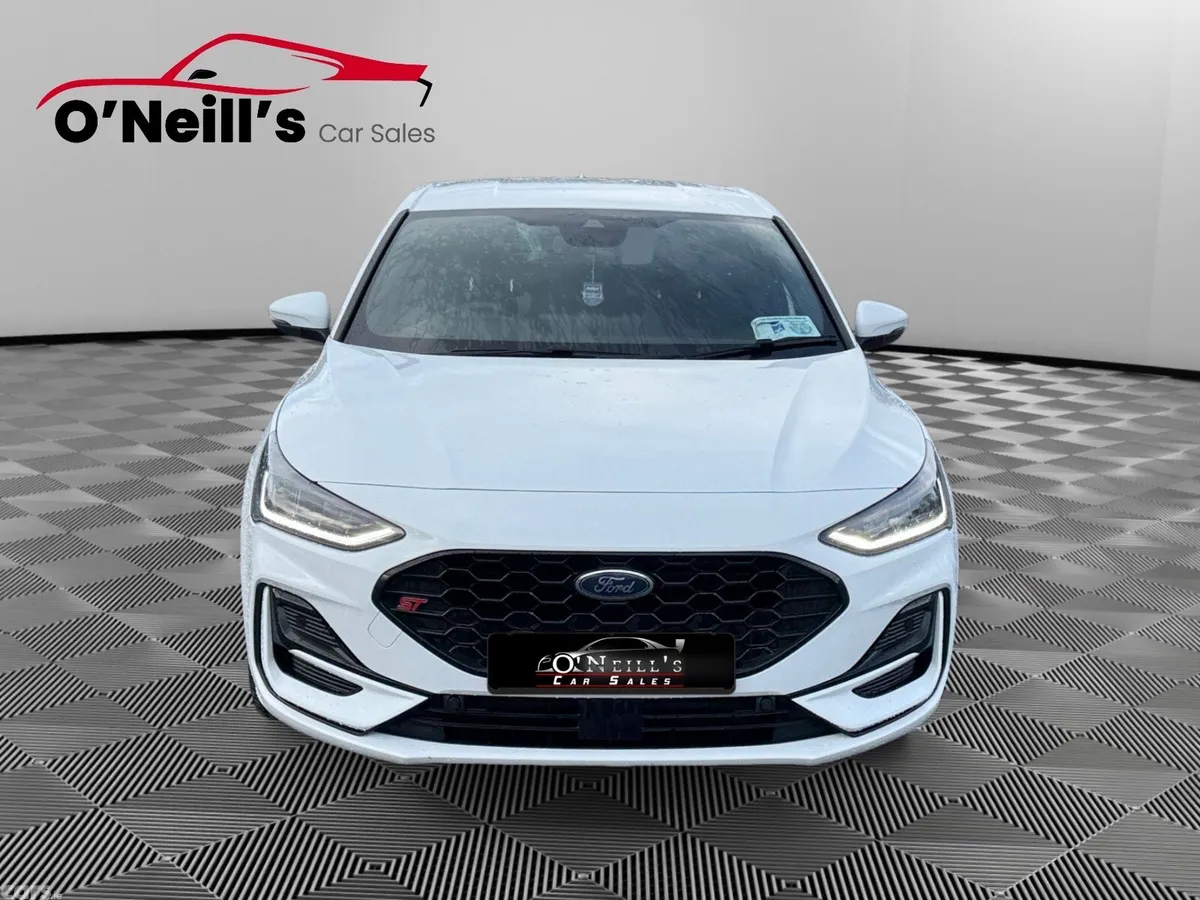Ford Focus Hatchback, Diesel, 2024, White