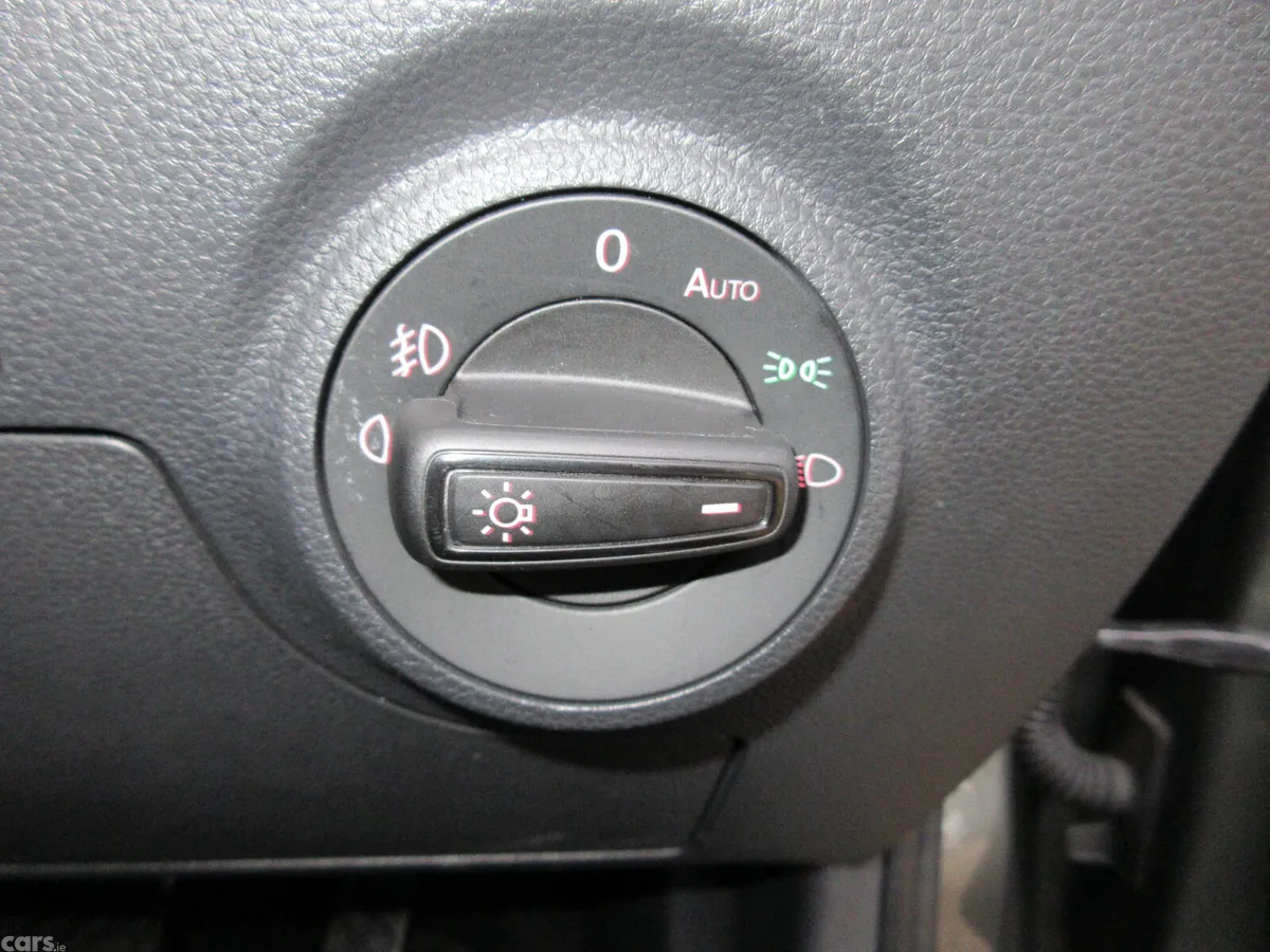 SEAT Arona SUV, Petrol, 2023, Green