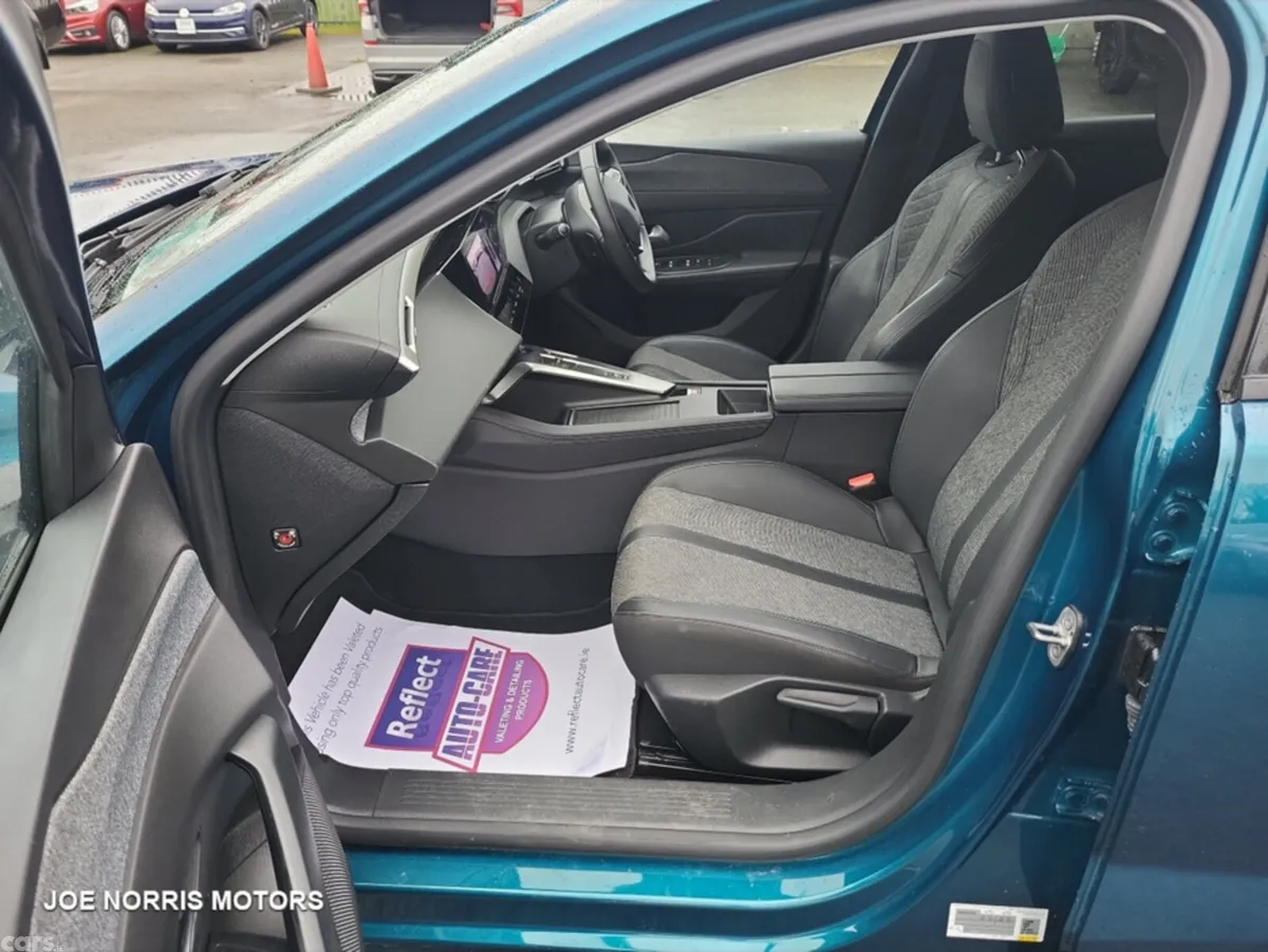 Peugeot 408 Hatchback, Petrol, 2024, Blue