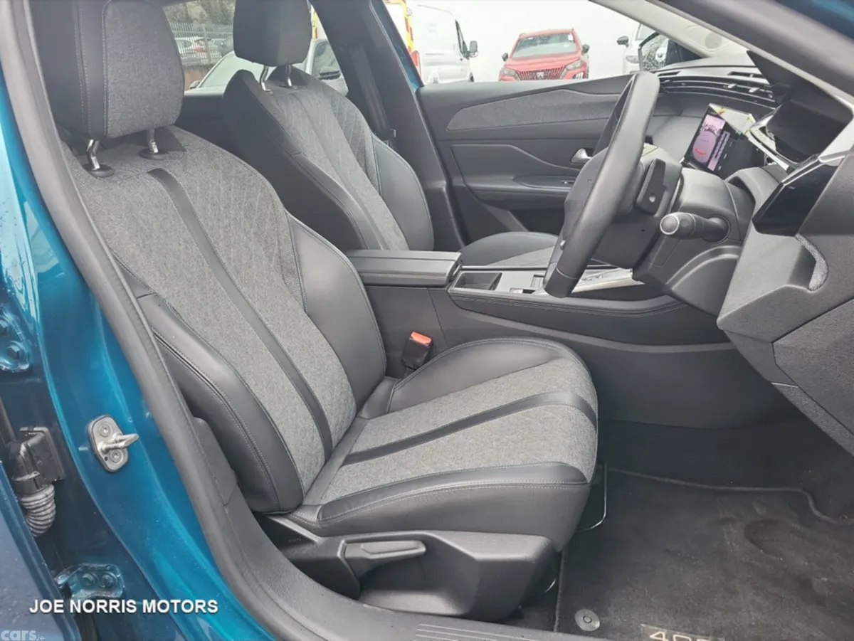 Peugeot 408 Hatchback, Petrol, 2024, Blue