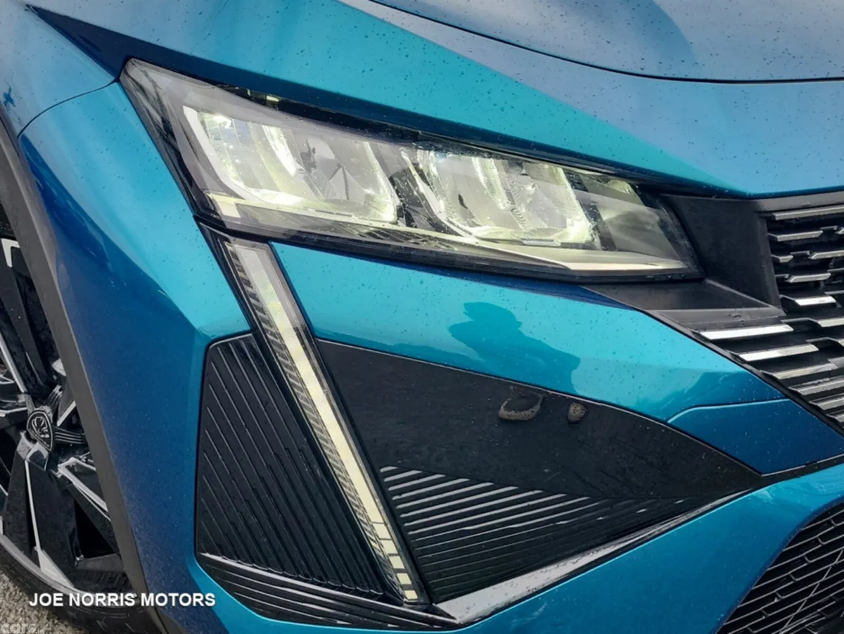 Peugeot 408 Hatchback, Petrol, 2024, Blue