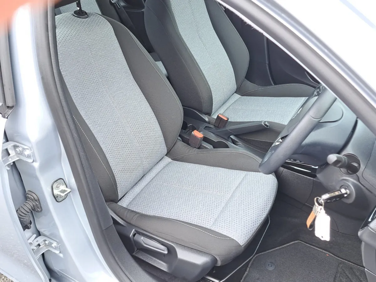 Opel Corsa Hatchback, Petrol, 2025, Silver