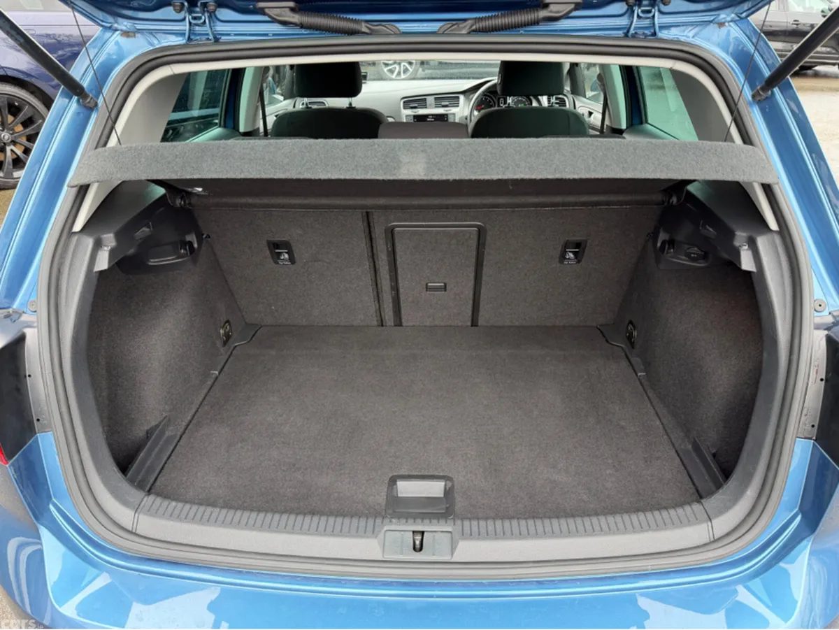 Volkswagen Golf Hatchback, Petrol, 2016, Blue