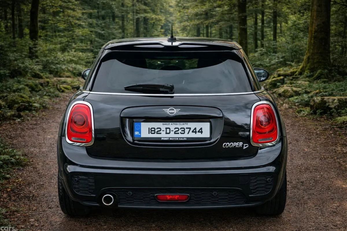 Mini Cooper Hatchback, Diesel, 2018, Black