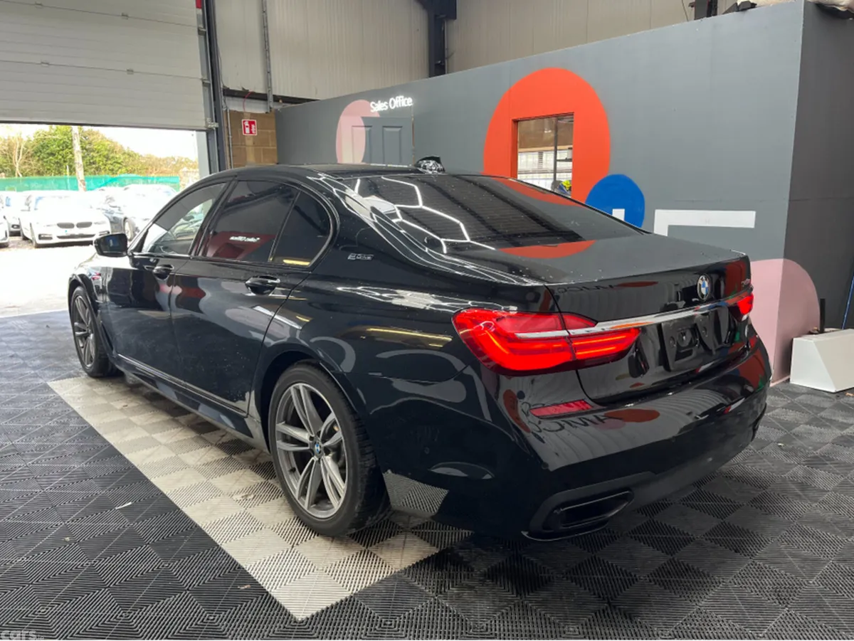 BMW 7-Series Saloon, Petrol Plug-in Hybrid, 2016, Black