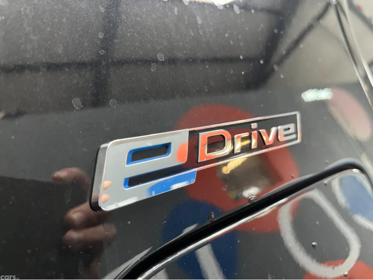 BMW 7-Series Saloon, Petrol Plug-in Hybrid, 2016, Black
