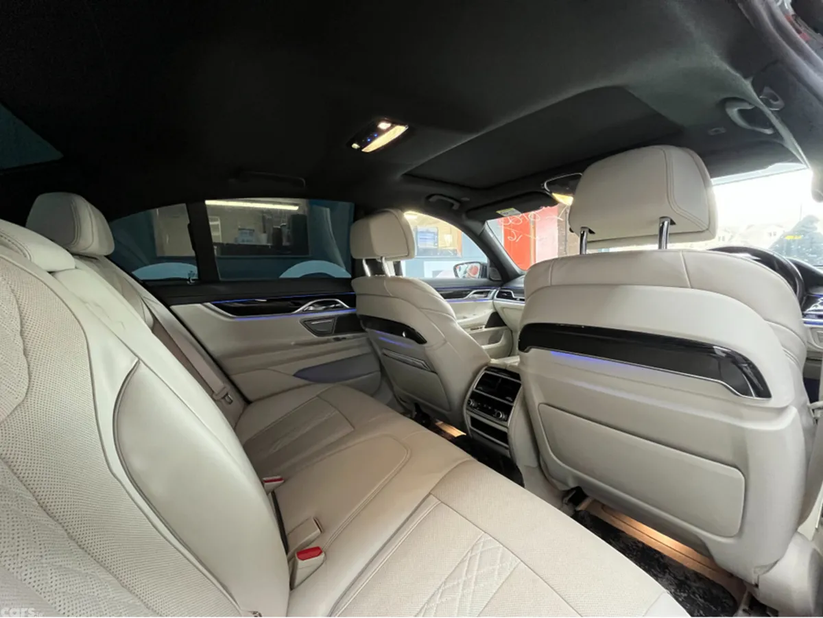 BMW 7-Series Saloon, Petrol Plug-in Hybrid, 2016, Black