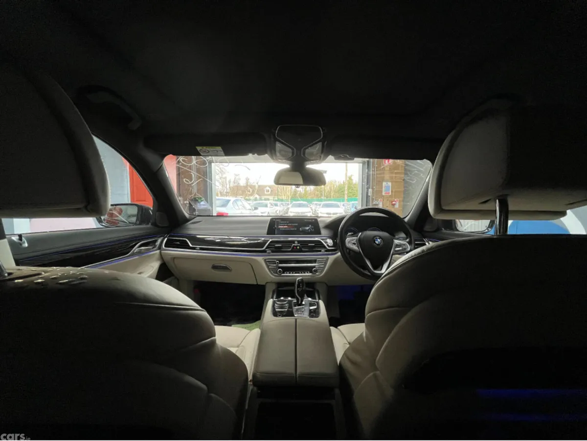 BMW 7-Series Saloon, Petrol Plug-in Hybrid, 2016, Black