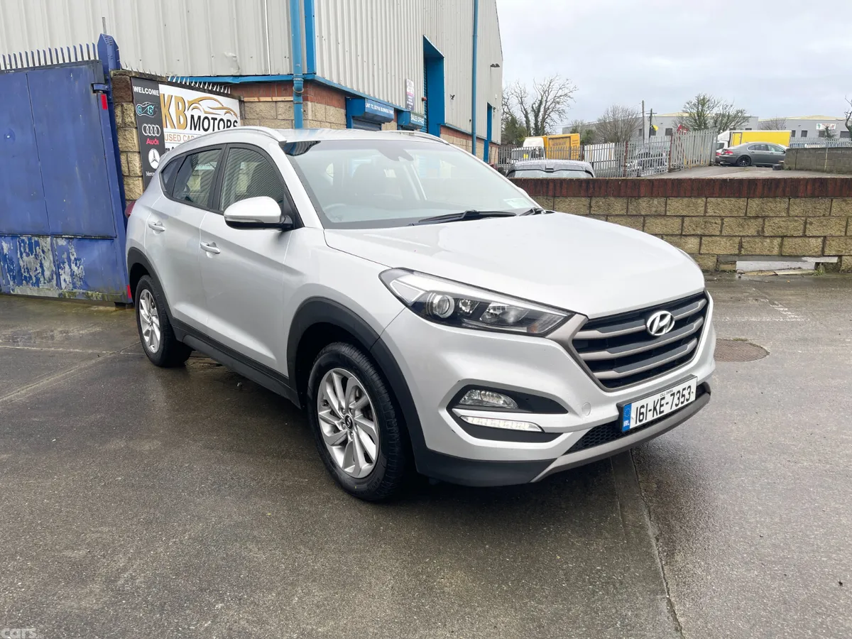 Hyundai Tucson SUV, Diesel, 2016, Silver