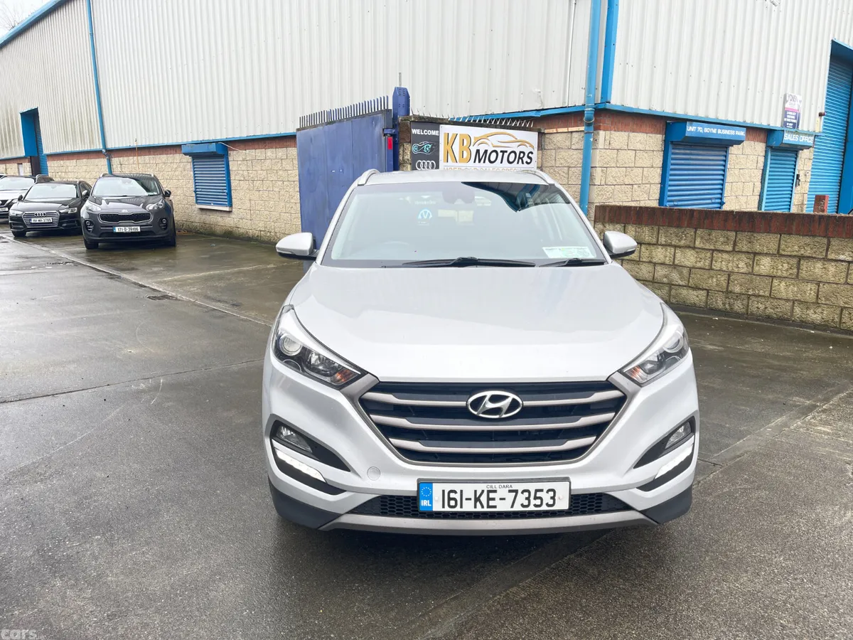 Hyundai Tucson SUV, Diesel, 2016, Silver