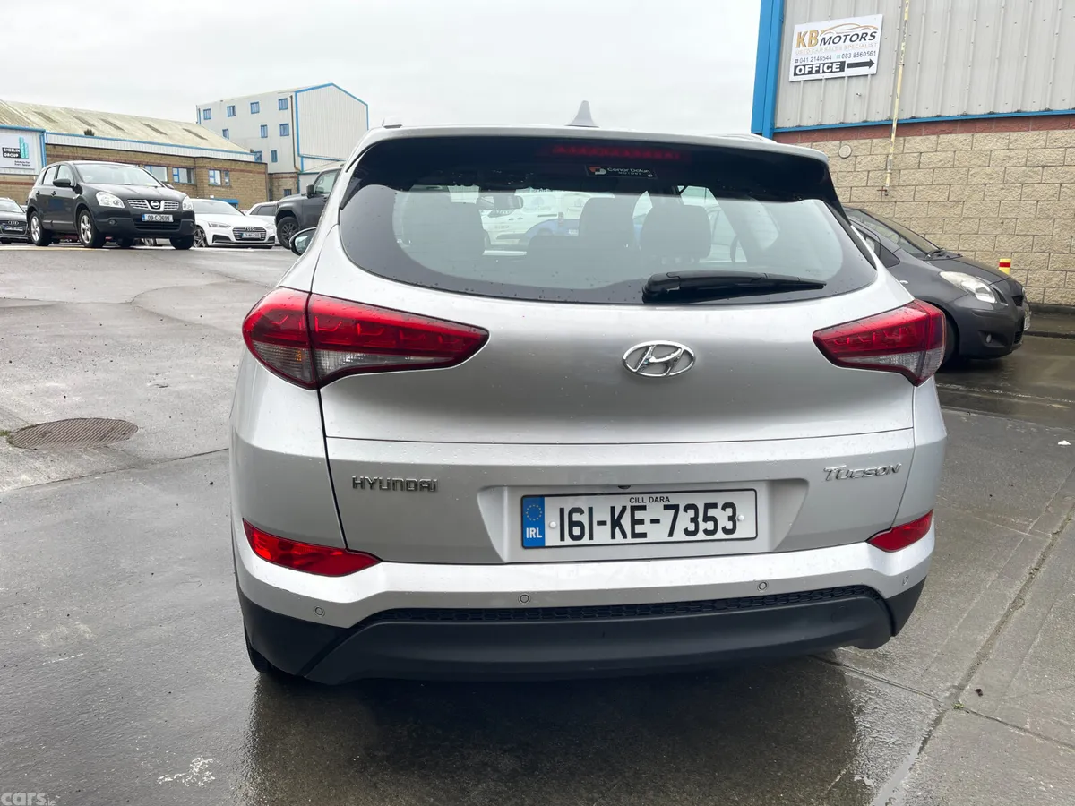 Hyundai Tucson SUV, Diesel, 2016, Silver