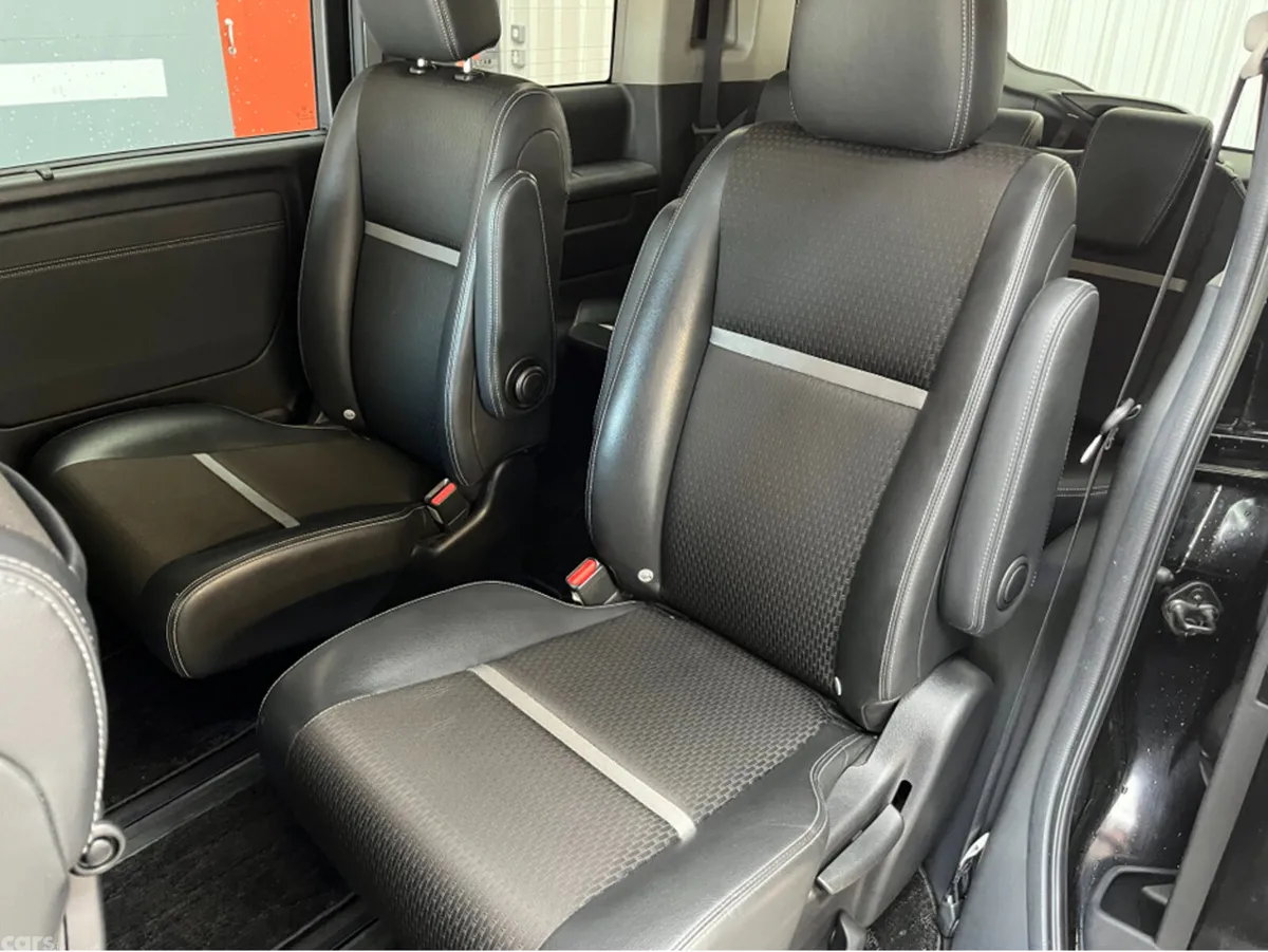 Honda Stepwagon MPV, Petrol Hybrid, 2020, Black