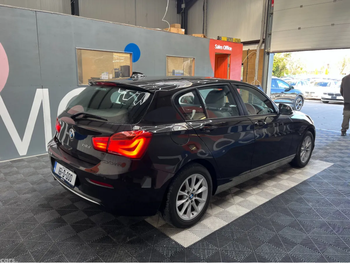 BMW 1-Series Hatchback, Diesel, 2016, Black