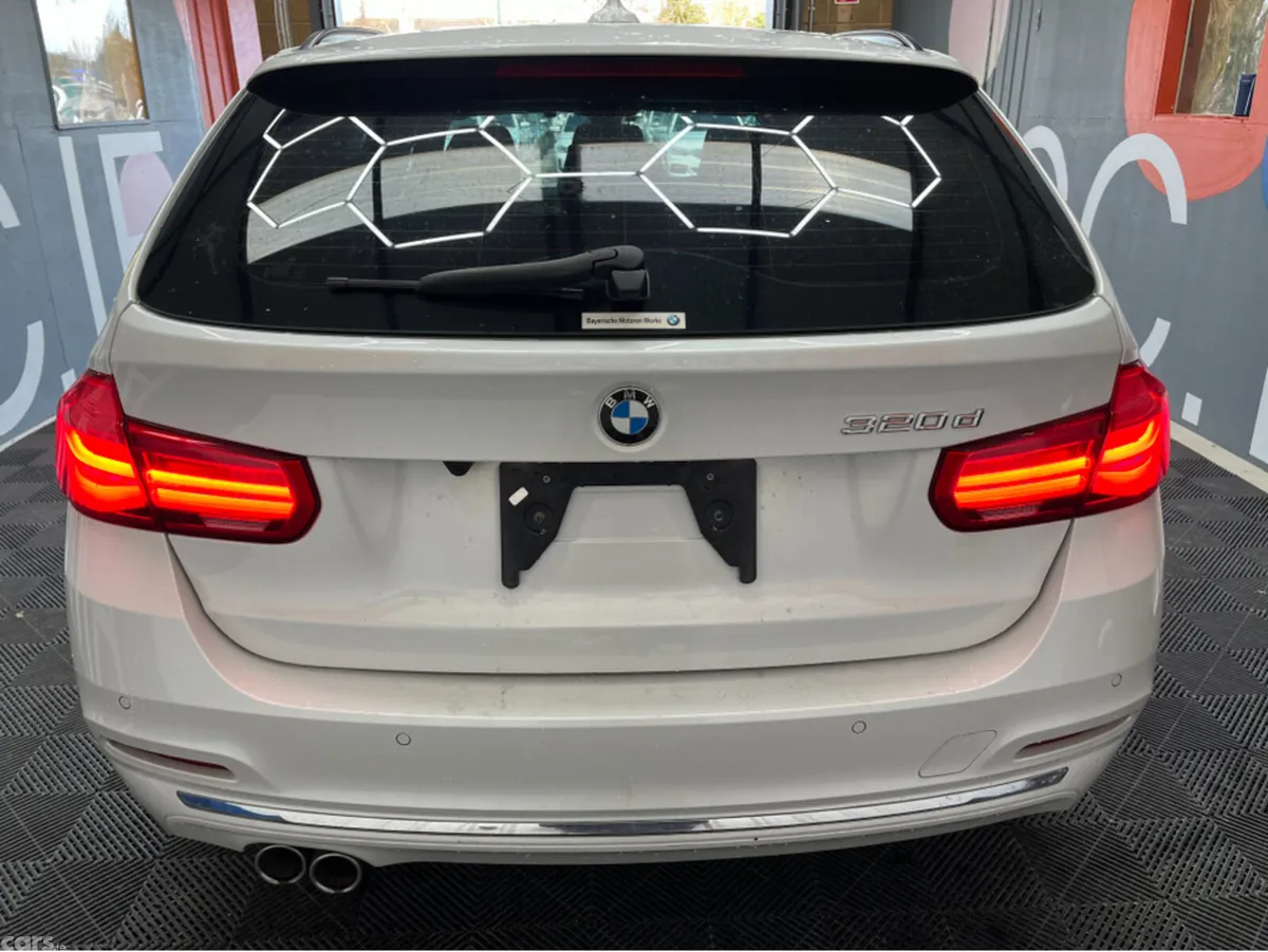BMW 3-Series Estate, Diesel, 2018, White