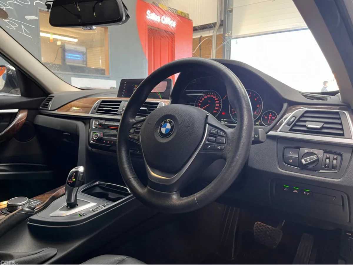 BMW 3-Series Estate, Diesel, 2018, White