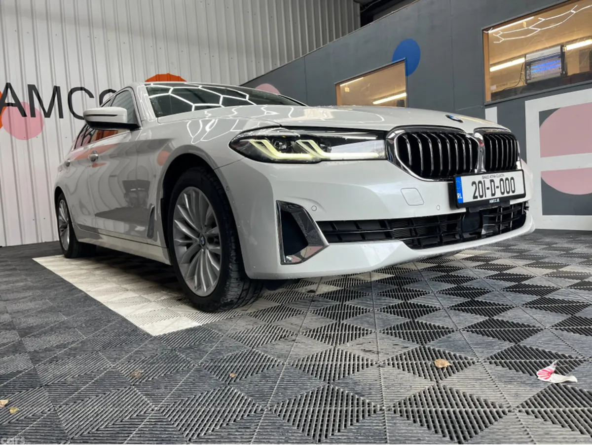 BMW 5-Series Saloon, Petrol Plug-in Hybrid, 2020, White
