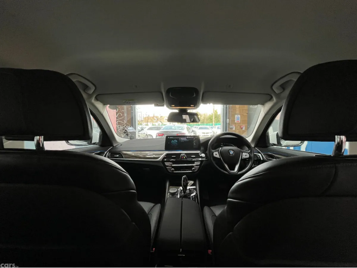 BMW 5-Series Saloon, Petrol Plug-in Hybrid, 2020, White