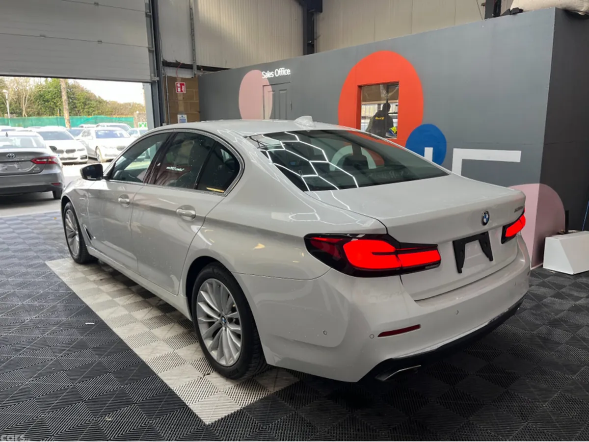 BMW 5-Series Saloon, Petrol Plug-in Hybrid, 2020, White