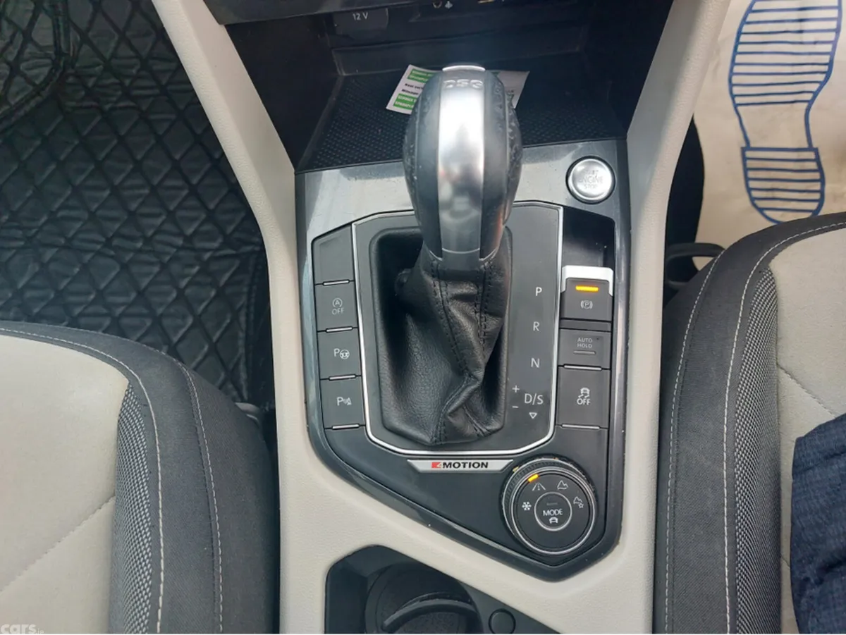 Volkswagen Tiguan Estate, Diesel, 2018, Blue
