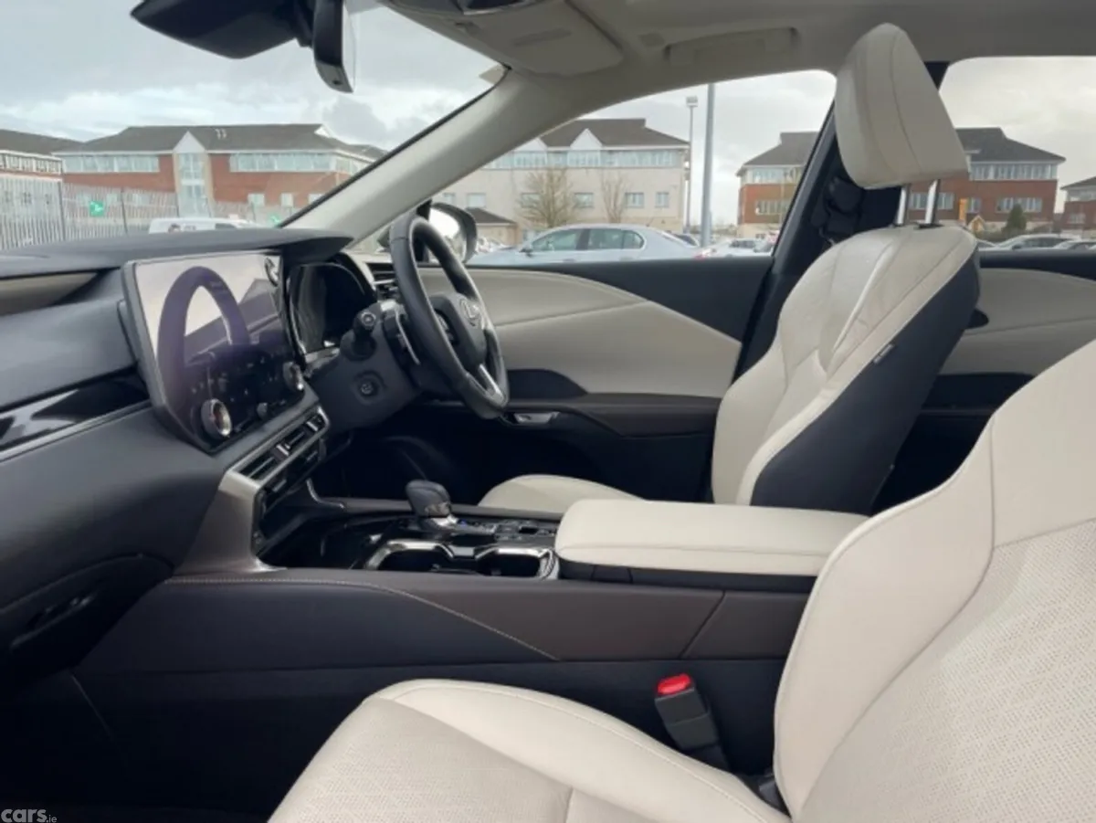 Lexus RX450H+ SUV, Petrol Plug-in Hybrid, 2025, Green