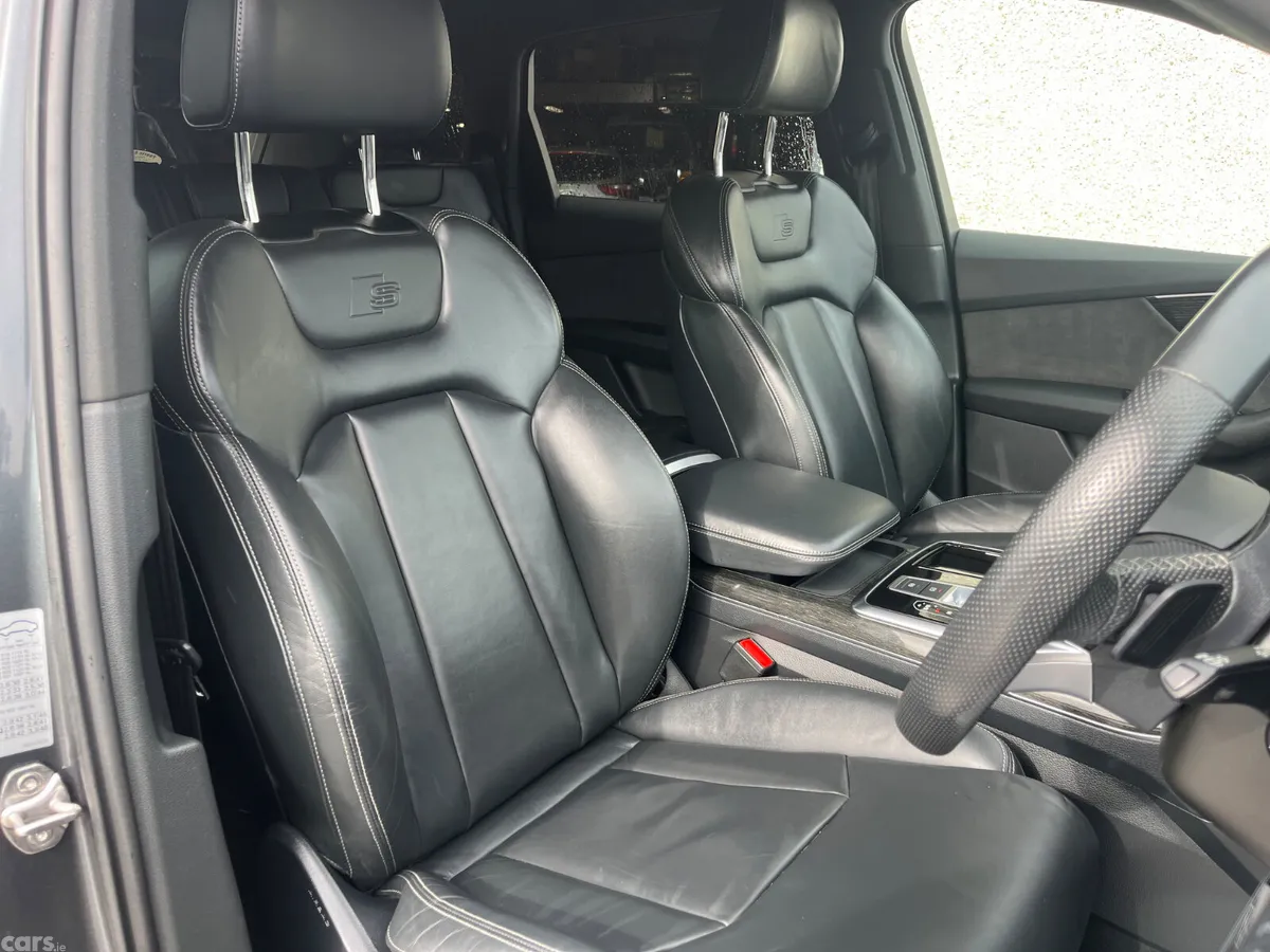 Audi Q7 SUV, Petrol Plug-in Hybrid, 2021, Grey