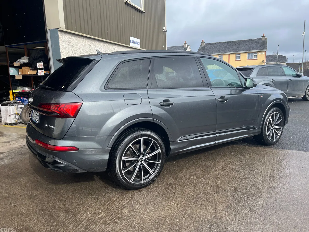 Audi Q7 SUV, Petrol Plug-in Hybrid, 2021, Grey