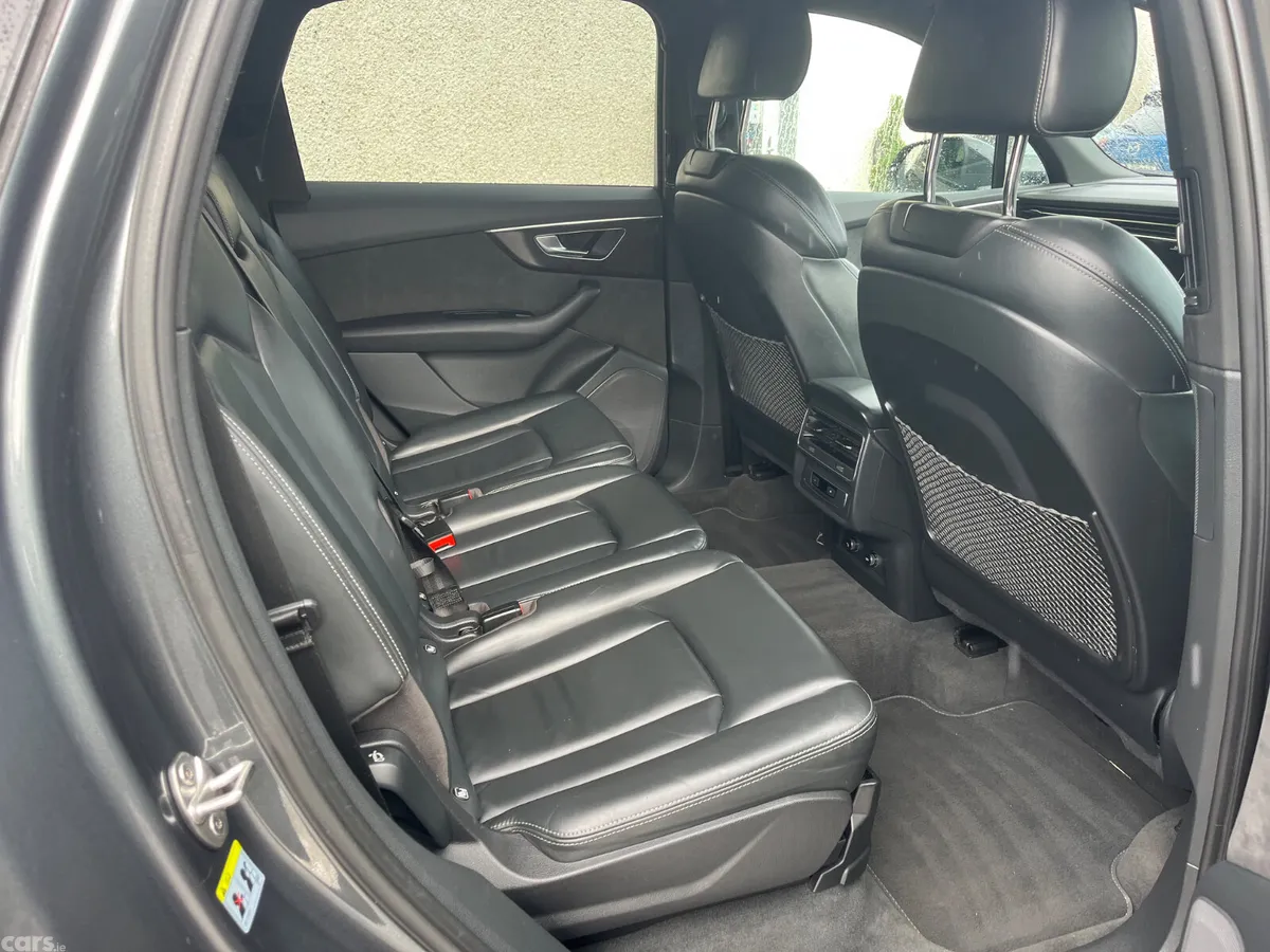 Audi Q7 SUV, Petrol Plug-in Hybrid, 2021, Grey