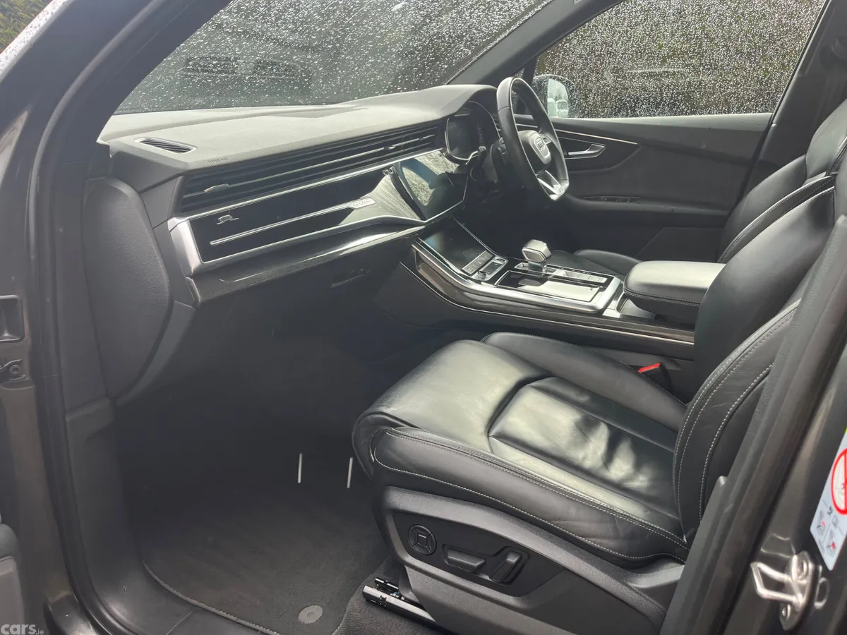 Audi Q7 SUV, Petrol Plug-in Hybrid, 2021, Grey