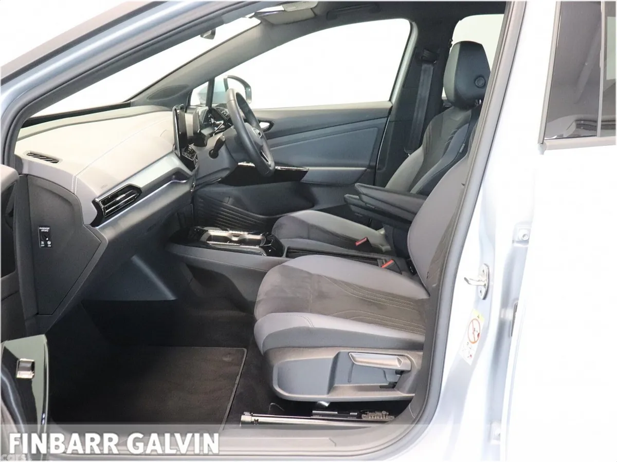 Volkswagen ID.4 Estate, Electric, 2023, Grey