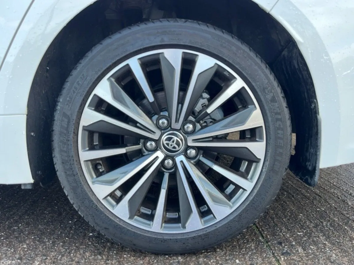 Toyota Corolla Saloon, Petrol Hybrid, 2023, White