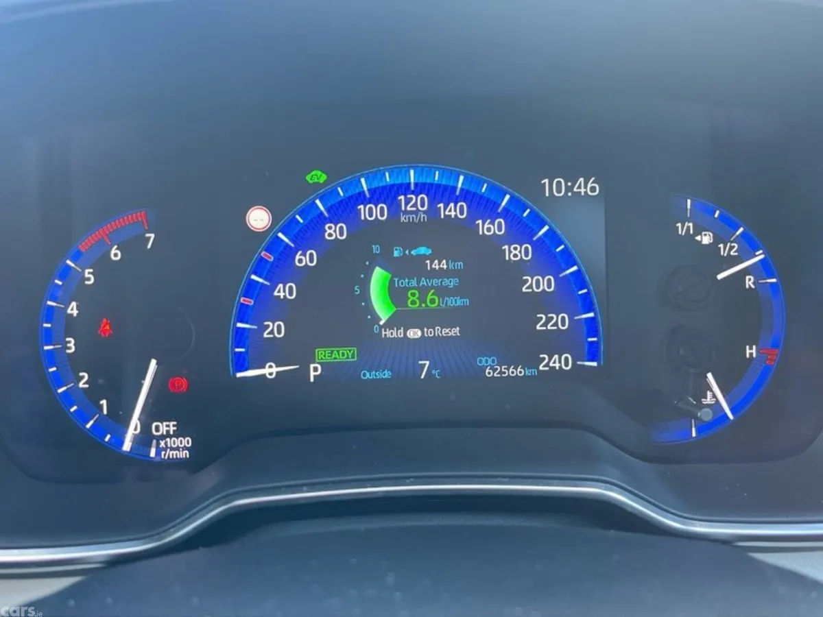 Toyota Corolla Saloon, Petrol Hybrid, 2023, Silver