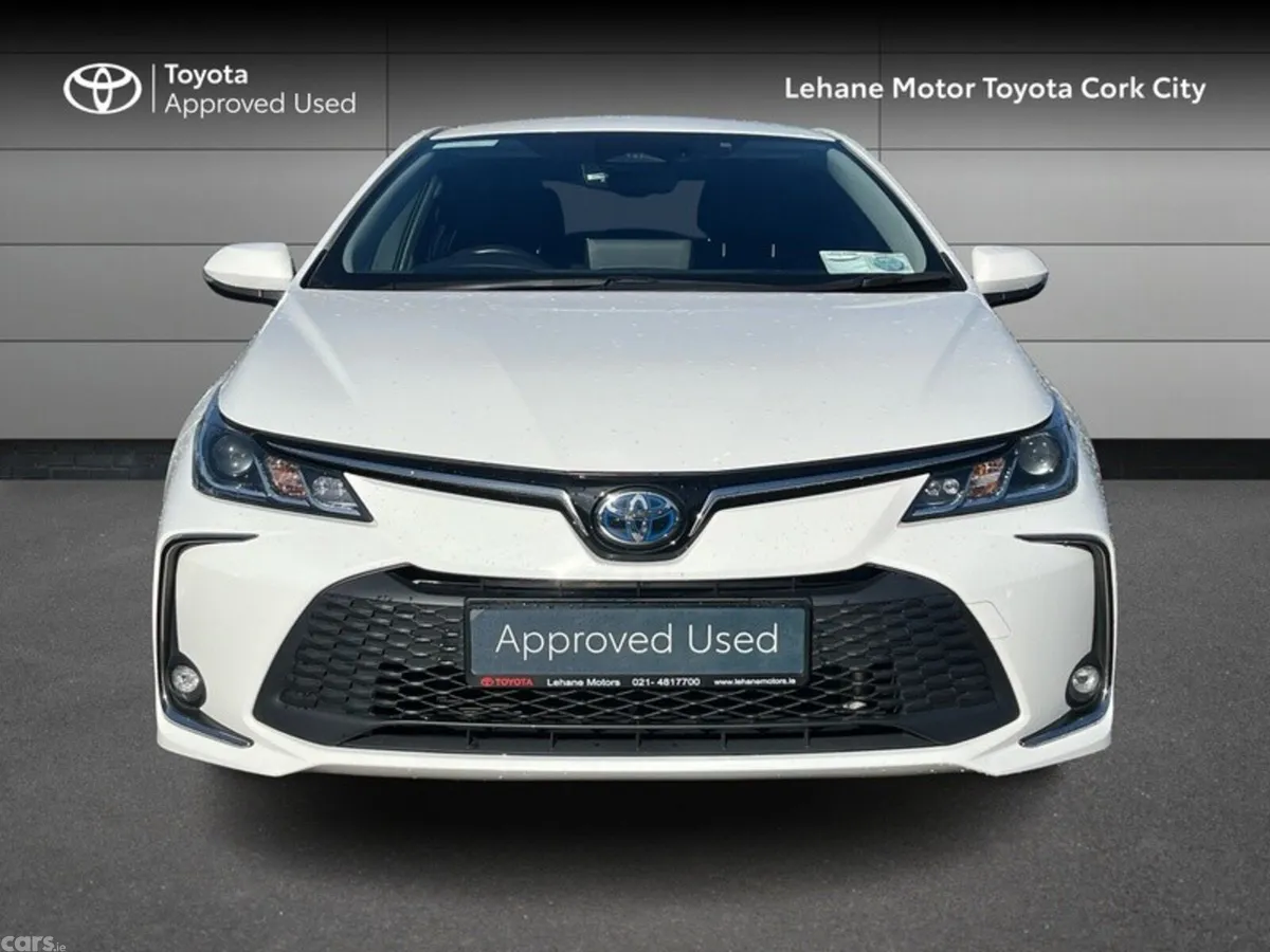Toyota Corolla Saloon, Petrol Hybrid, 2023, White