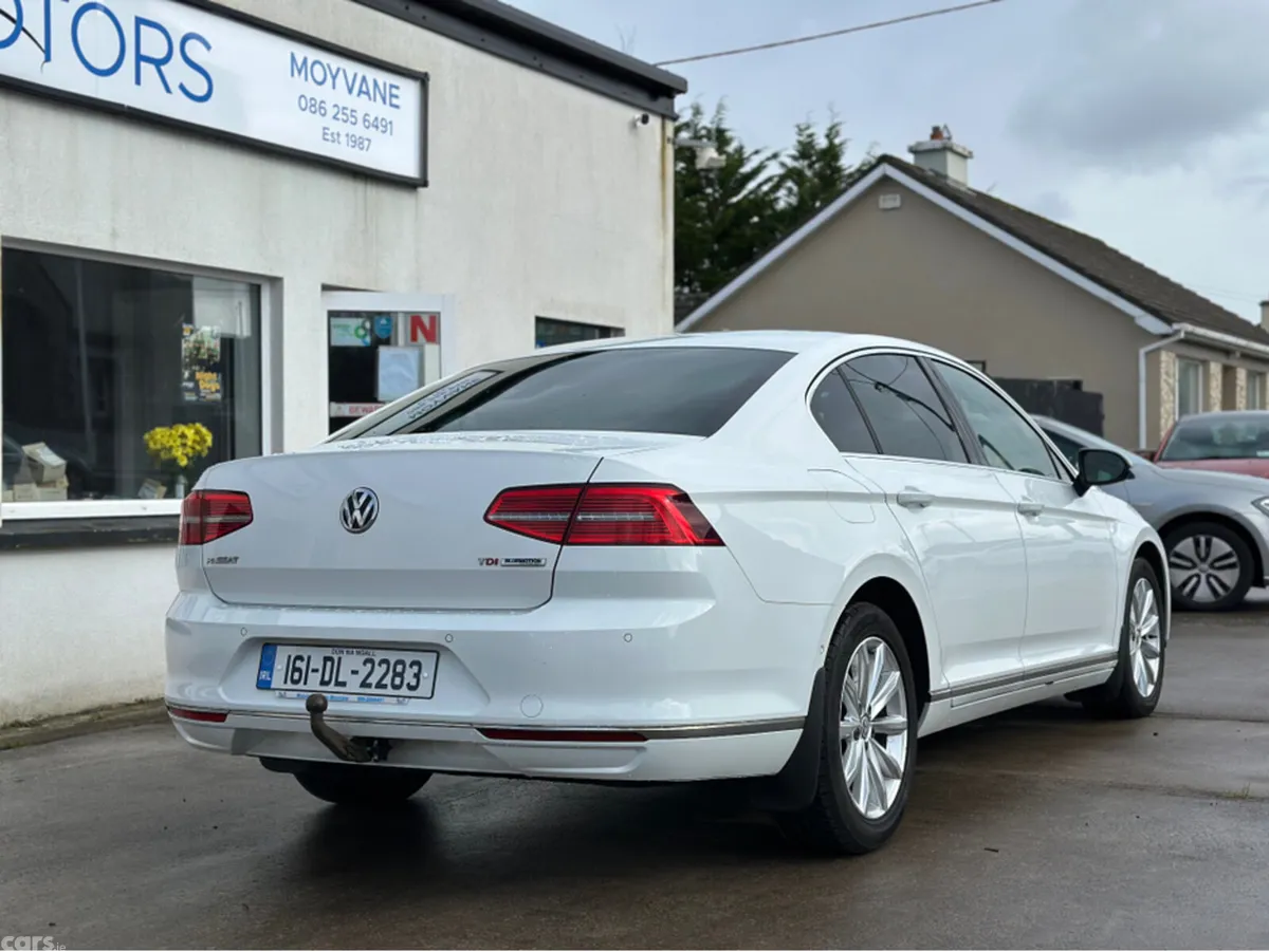 Volkswagen Passat Saloon, Diesel, 2016, White