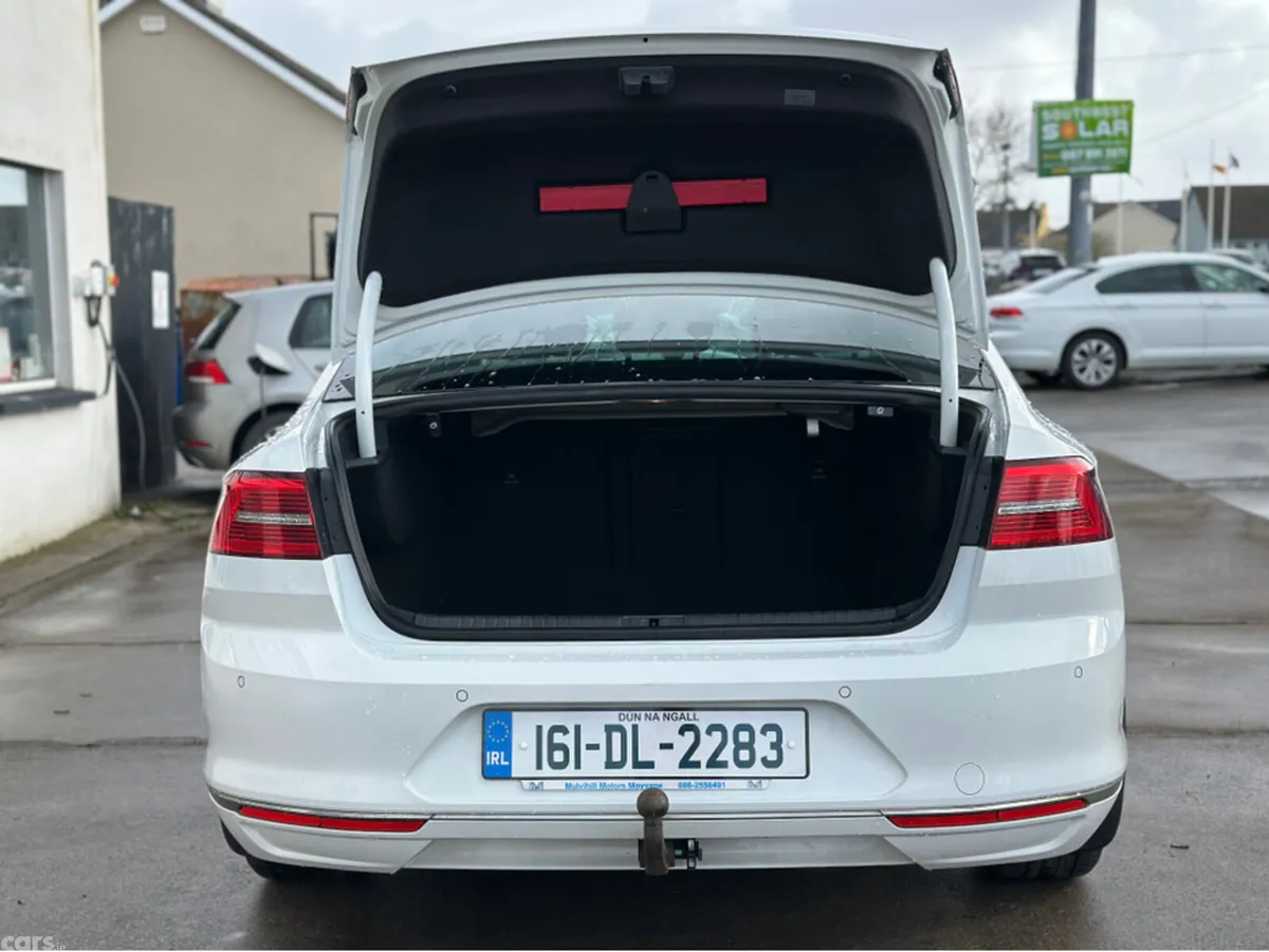 Volkswagen Passat Saloon, Diesel, 2016, White