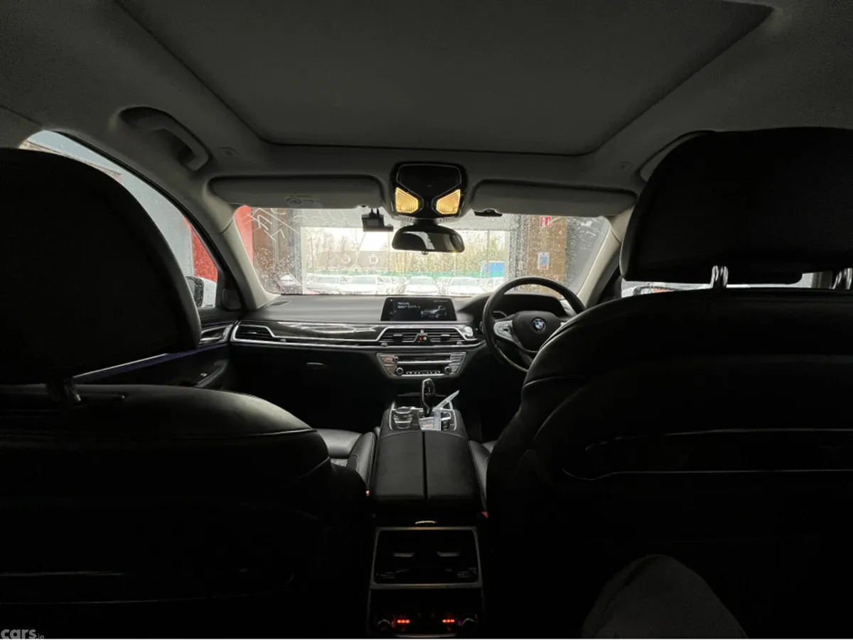 BMW 7-Series Saloon, Petrol Plug-in Hybrid, 2017, White