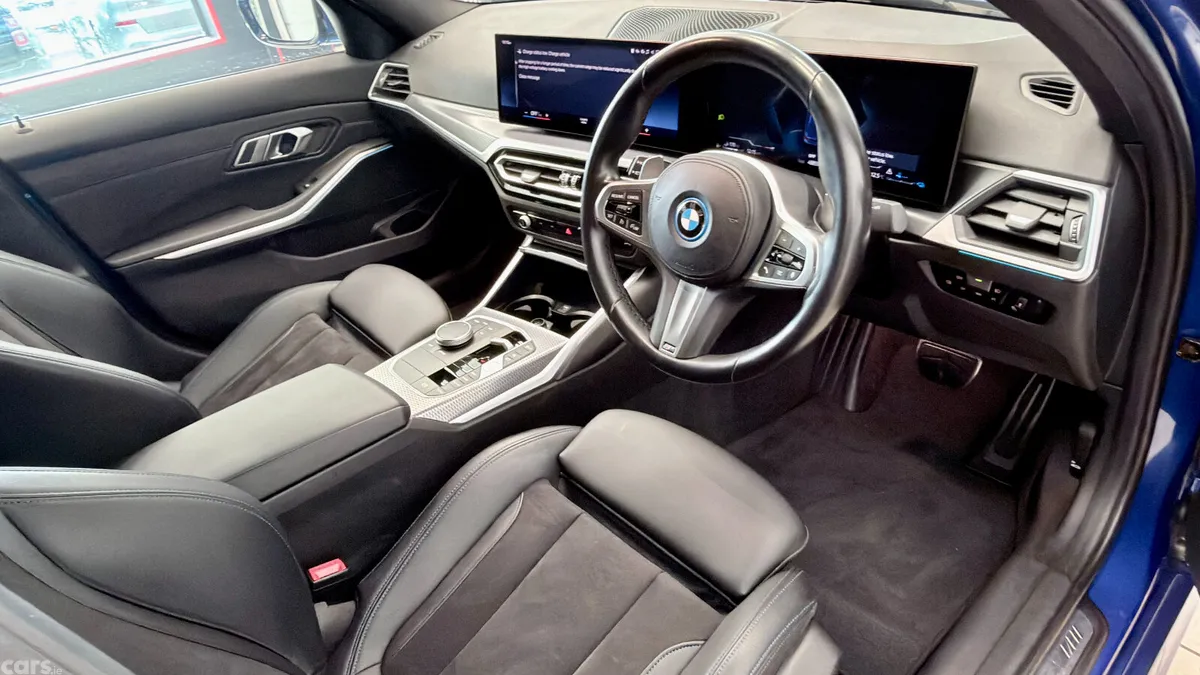 BMW 3-Series Saloon, Petrol Hybrid, 2024, Blue