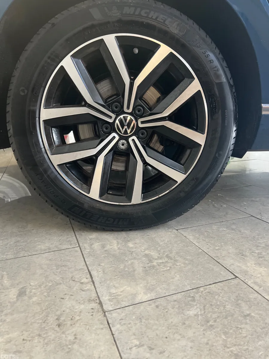 Volkswagen Passat Estate, Diesel, 2022, Blue