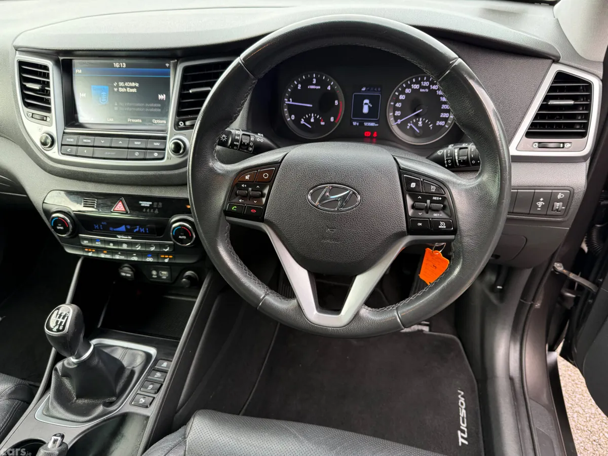 Hyundai Tucson SUV, Diesel, 2016, Bronze