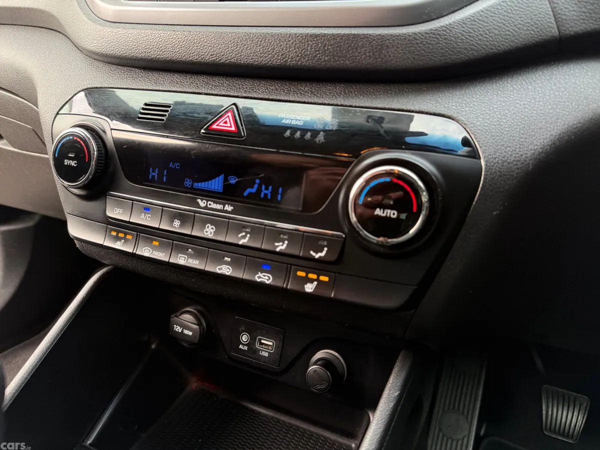 Hyundai Tucson SUV, Diesel, 2016, Bronze