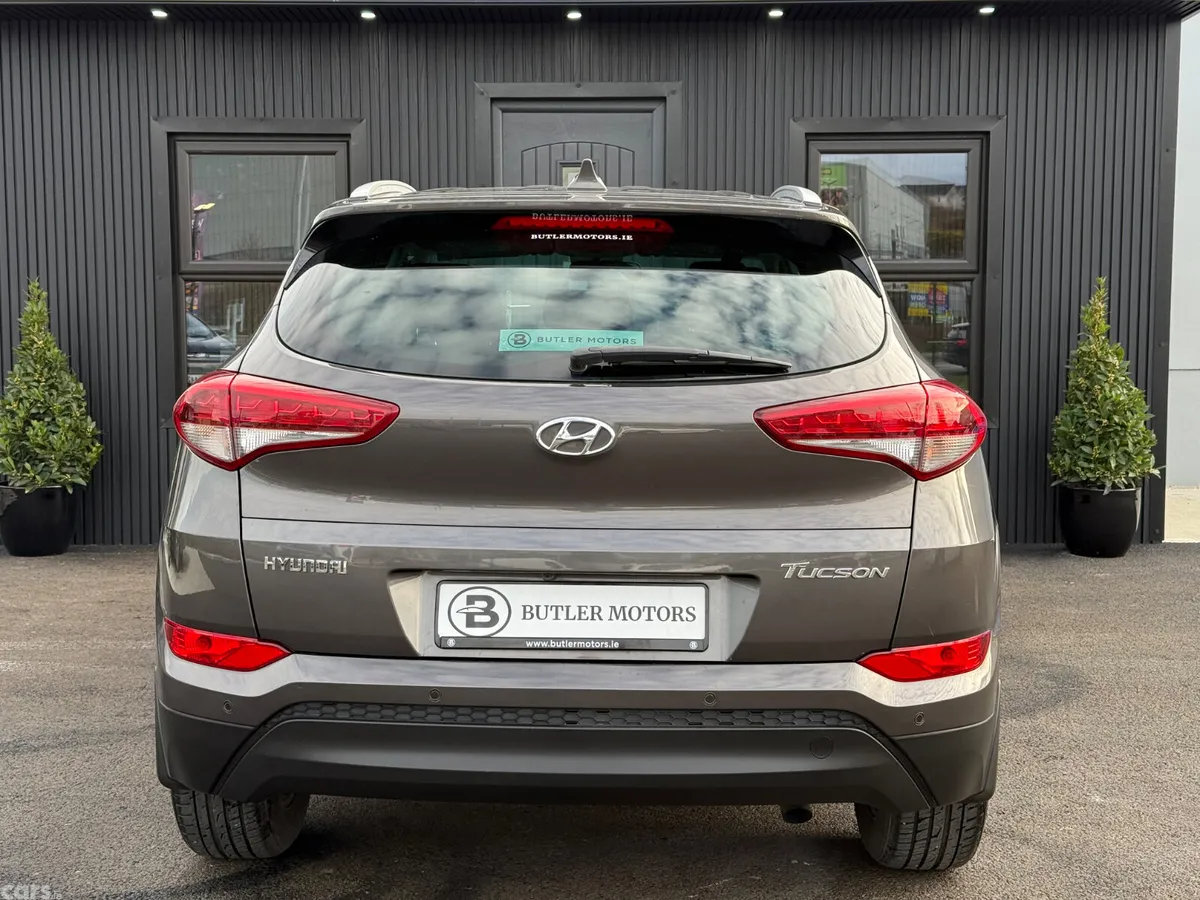 Hyundai Tucson SUV, Diesel, 2016, Bronze