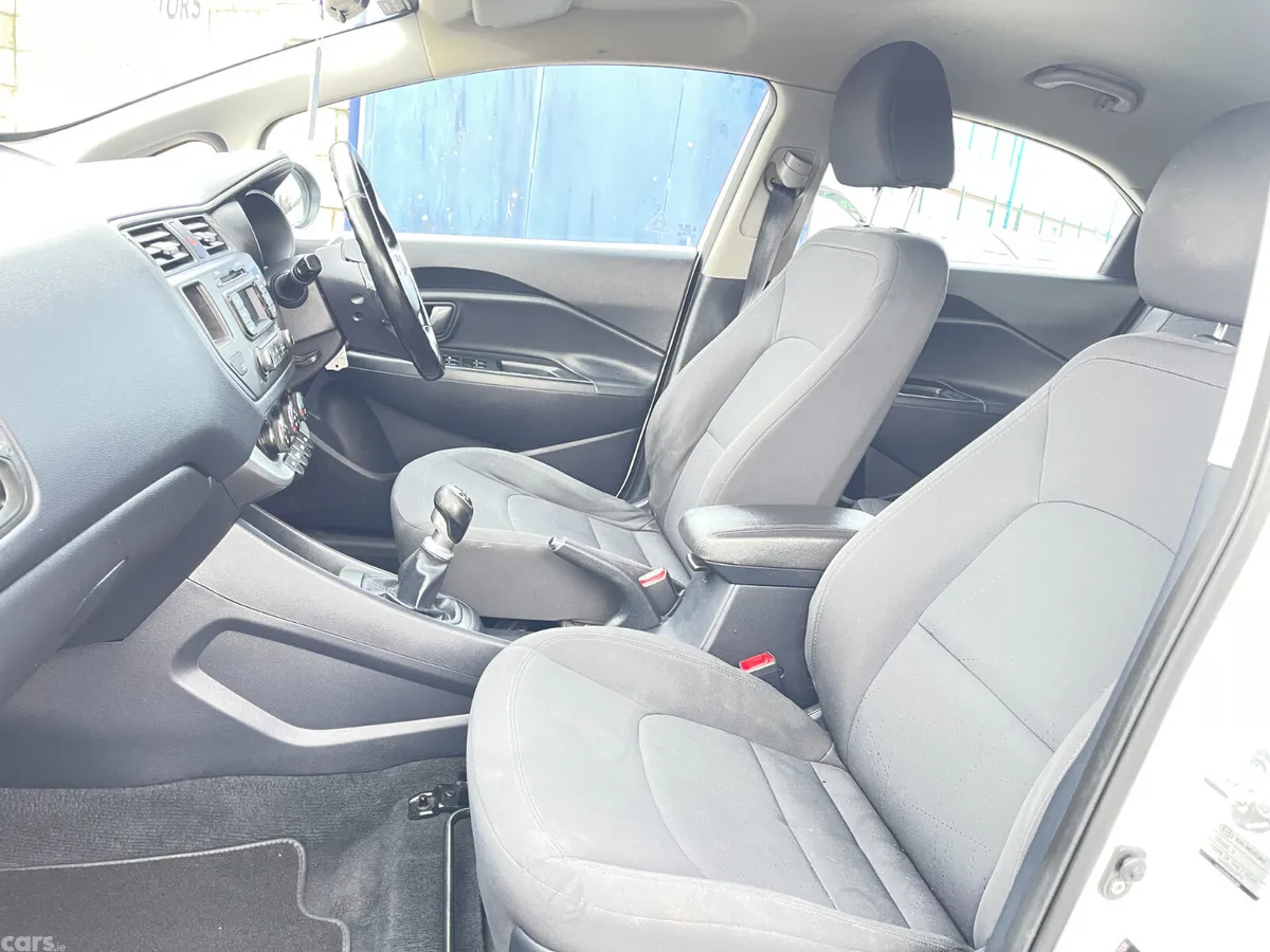 Kia Rio Hatchback, Diesel, 2014, White