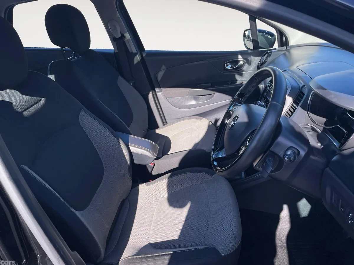 Renault Captur Hatchback, Diesel, 2016, Black