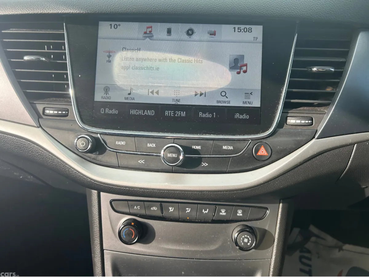 Opel Astra Hatchback, Diesel, 2018, White
