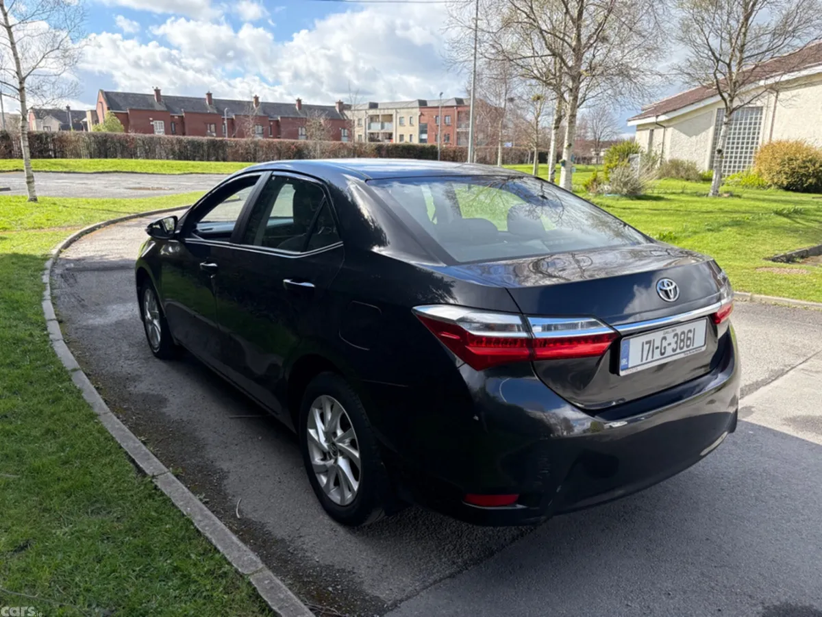 Toyota Corolla Saloon, Petrol, 2017, Black