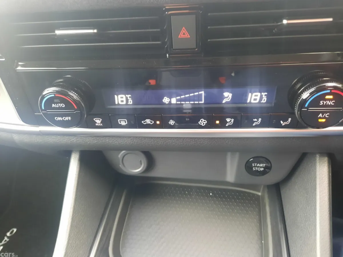 Nissan Qashqai Hatchback, Petrol Hybrid, 2026, Silver