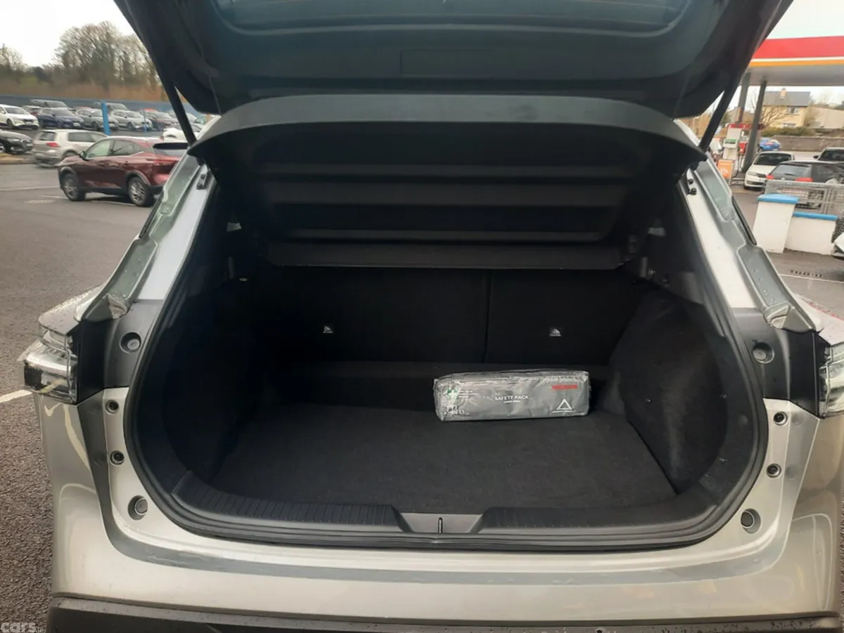 Nissan Qashqai Hatchback, Petrol Hybrid, 2026, Silver