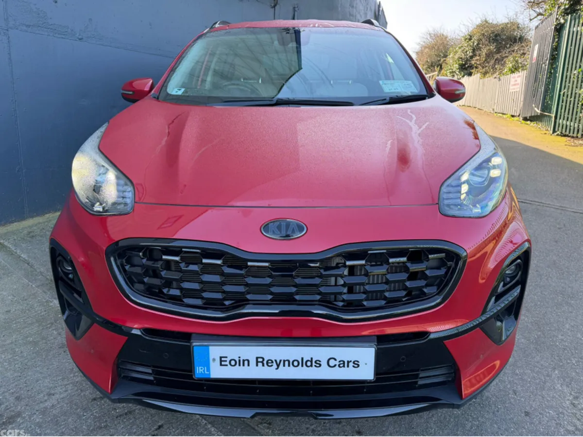 Kia Sportage MPV, Diesel Hybrid, 2021, Red